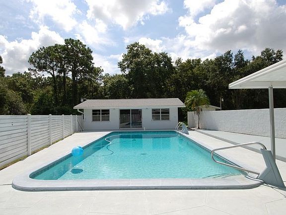 5th image of 2828 51st St