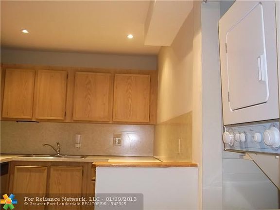 3rd image of 733 SE 1st Way APT 302