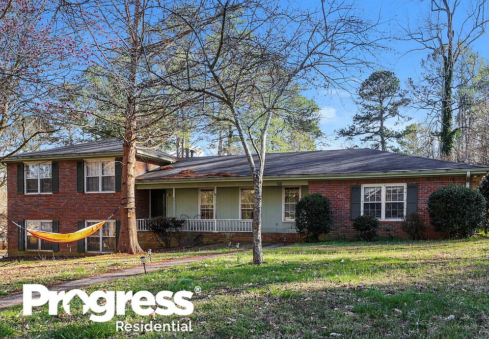 1st image of 2691 Creekview Dr