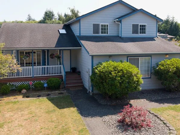 1027 Franklin Drive, Cosmopolis, WA 98537