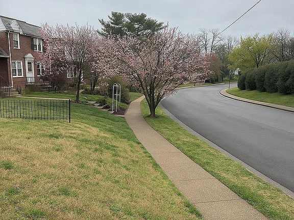 3rd image of 3937 Ellington Rd