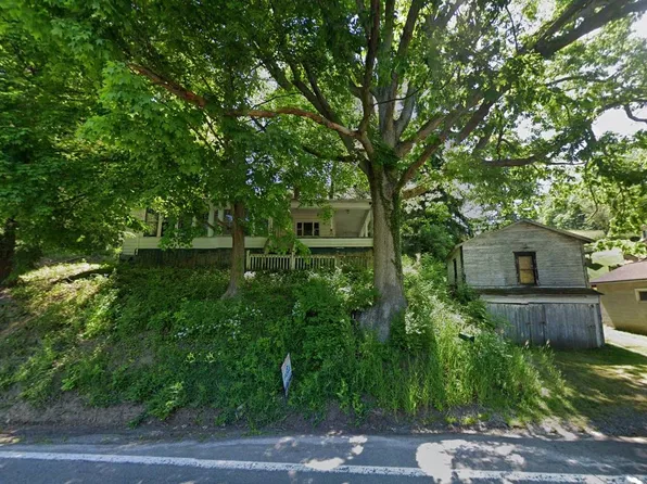 8698 Hornet Hwy, Littleton, WV 26581