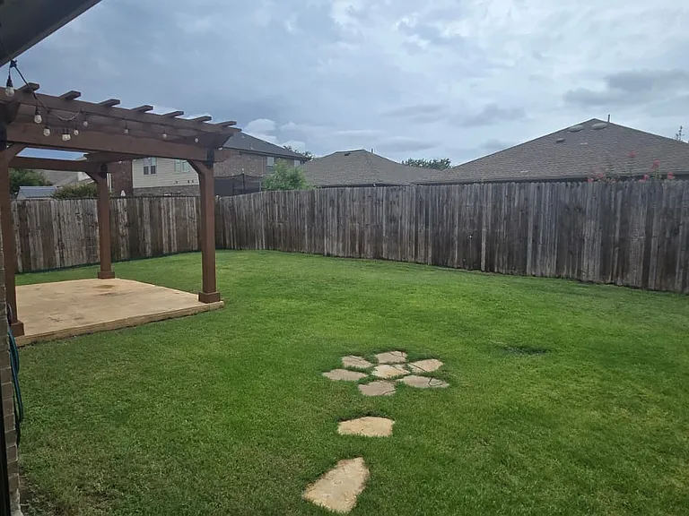5116 Seashore Ln — Photo 20