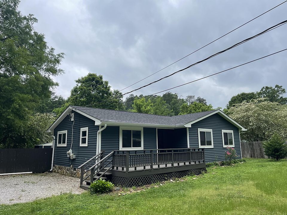 1st image of 902 Old Lower Mill Rd