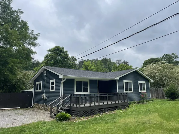 902 Old Lower Mill Rd, Hixson, TN 37343