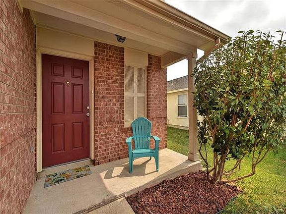 3rd image of 11812 Savanna Canyon Ct