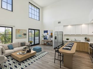 951 S Wilton Pl #304, Los Angeles, CA 90019