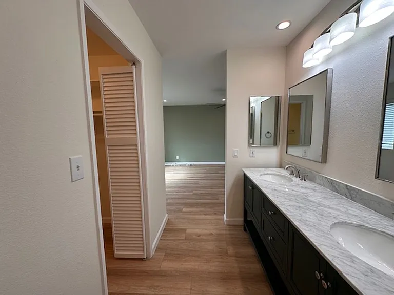 12111 Wagner St — Photo 18