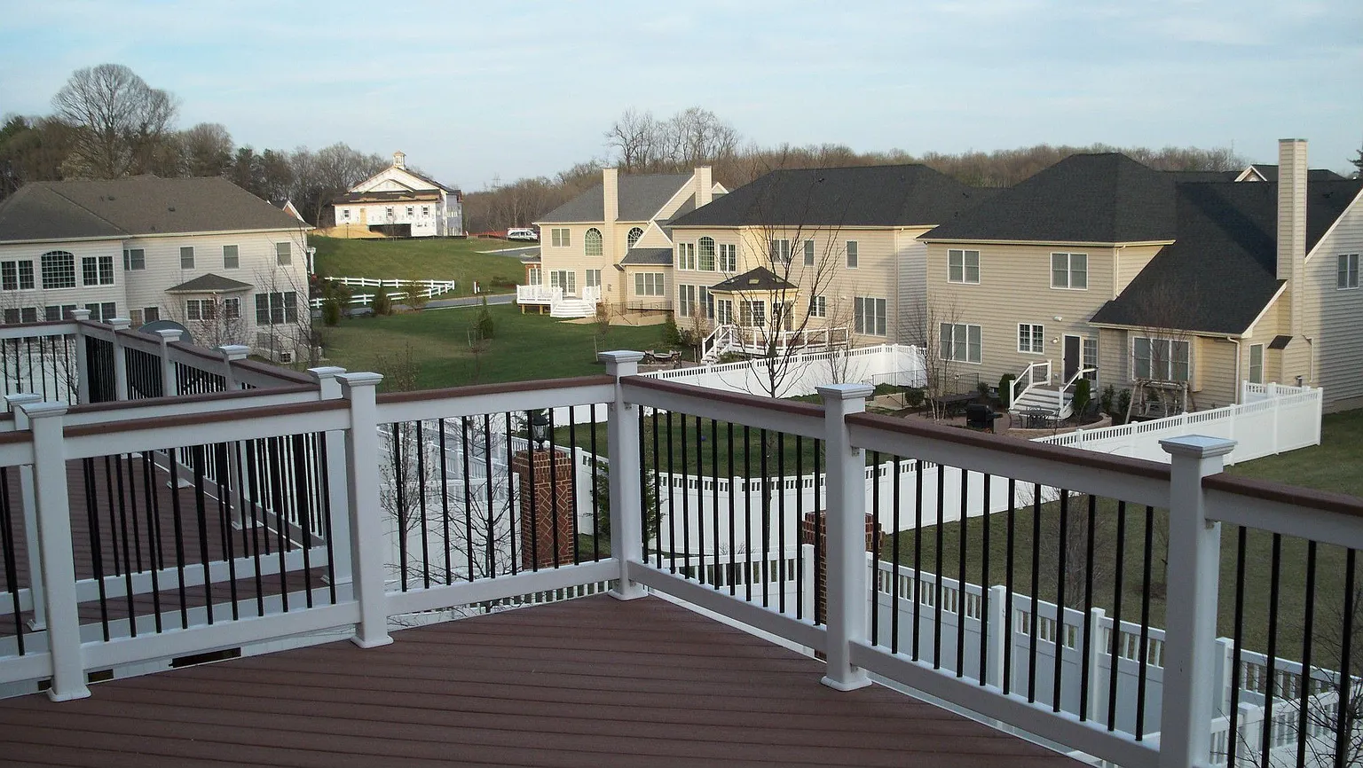 4231 Chariot Way photo 1