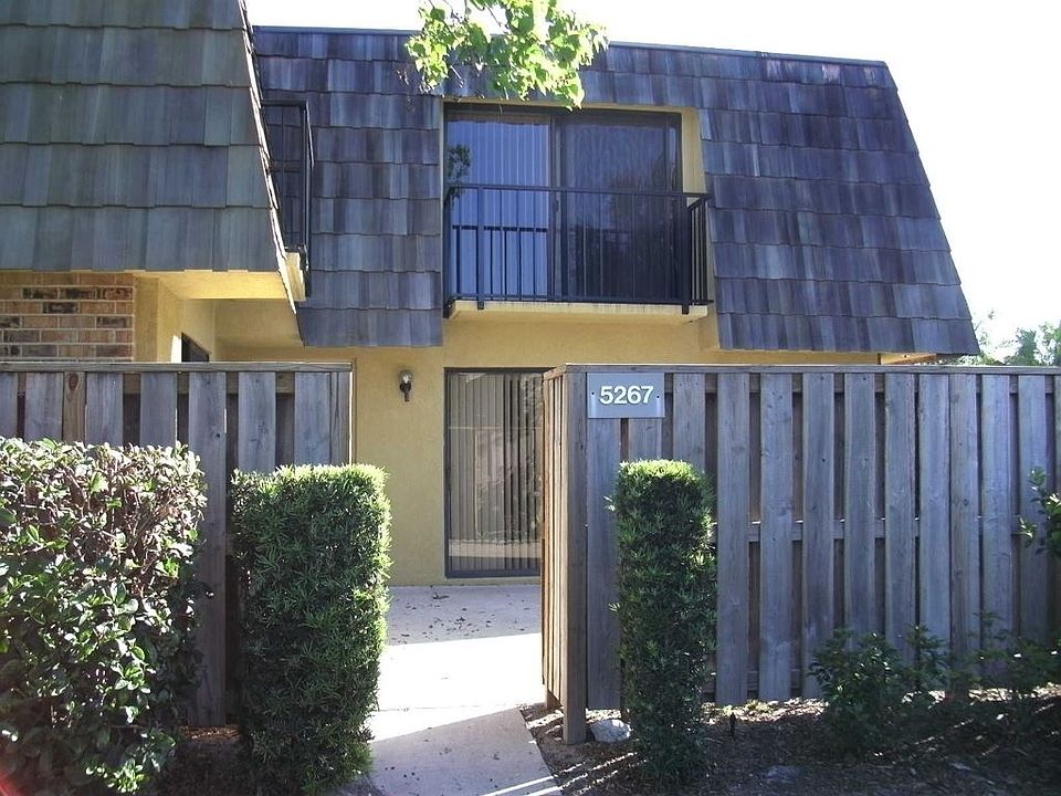 1st image of 5267 Coral Ct #628