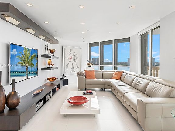 2nd image of 2000 Island Blvd APT 1606
