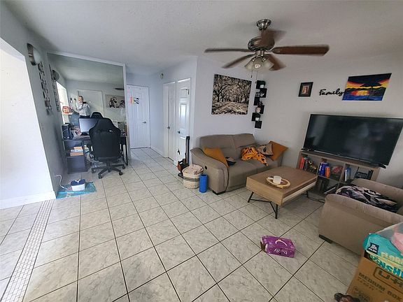 2nd image of 1021 NE 24th Avenue #30