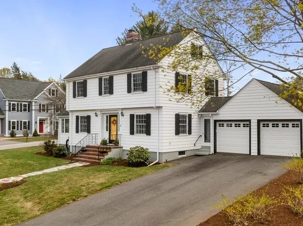 7 Perkins Rd, Winchester, MA 01890