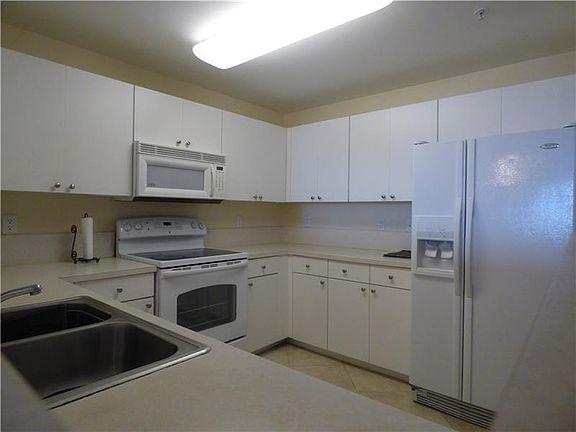 4th image of 10 Aragon Ave Suite 1010
