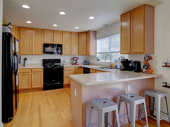 3rd image of 15548 E Dorado Ave