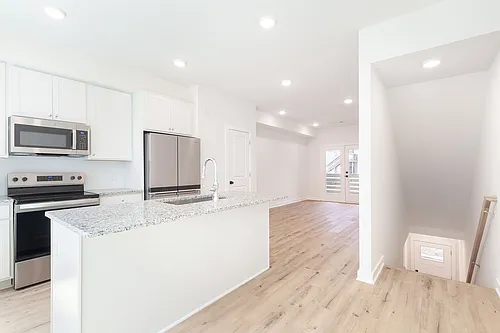 402 McDonough Blvd SE #B3 Photo 1