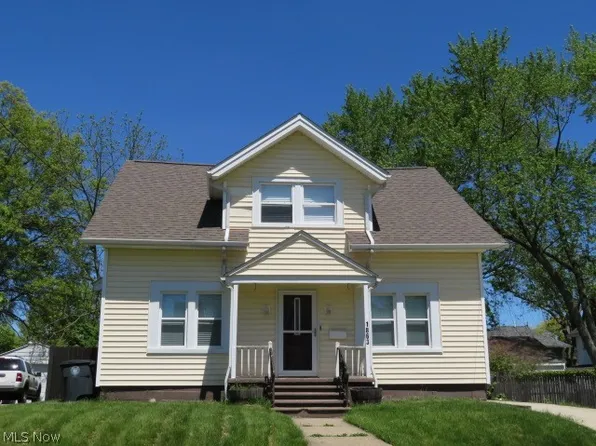 1863 Cameroon Ct, Akron, OH 44305