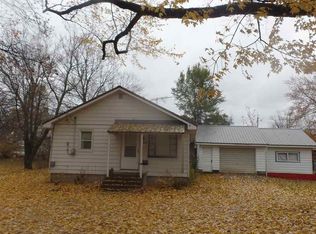 309 E 4th St, Clare, MI 48617