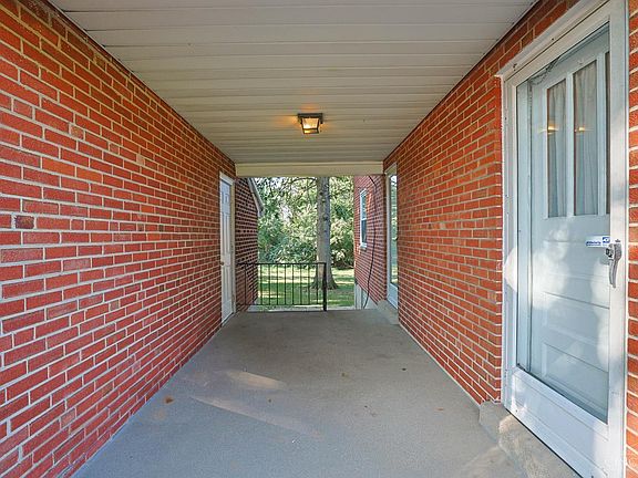 4th image of 5631 Colerain Ave