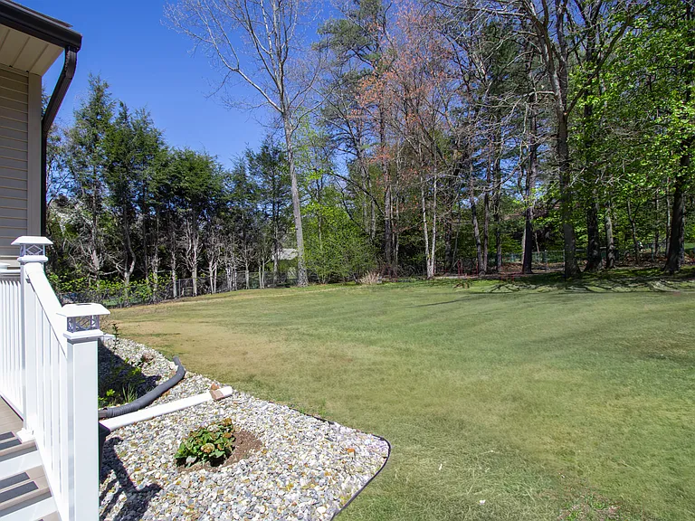 159 Redfern Dr #2 — Photo 32