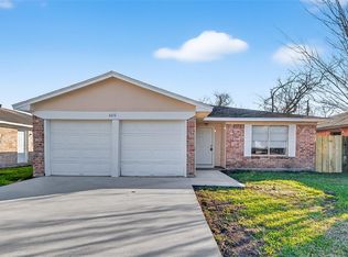 4610 E 36th St, Dickinson, TX 77539