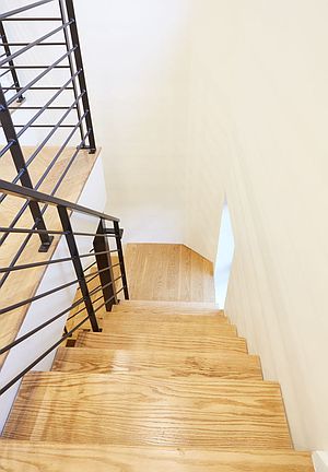 4th image of 921 Washington Ave #633