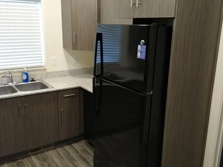 119 N 800 W — Photo 5