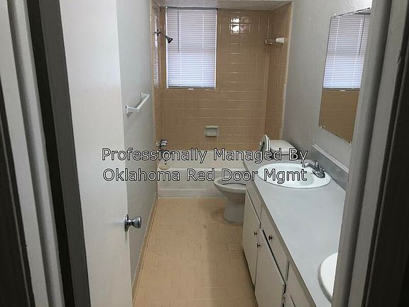 5th image of 2325 N Meridian Ave APT 17