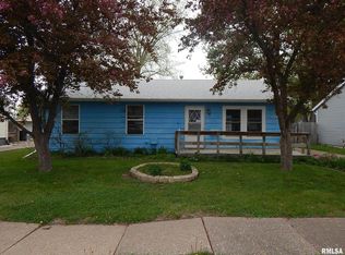 1722 W 58th St, Davenport, IA 52806