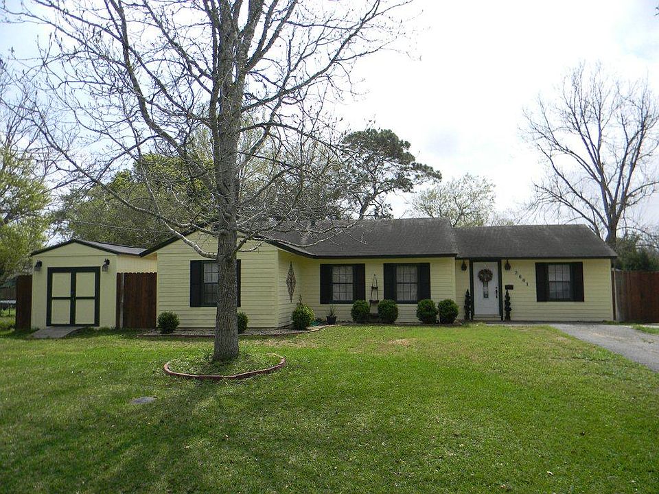 1st image of 2601 S Crockett Dr