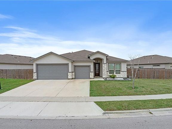 2nd image of 7702 Dove Hollow Dr
