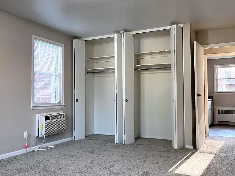 Riverhill Apartments — Photo 33