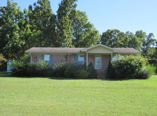 55 Poplar St, Lexington, TN 38351