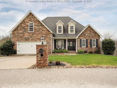 195 Wynterhall Ln, South Charleston, WV, 25309