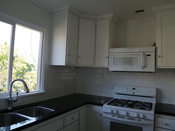 5th image of 1502 S Shenandoah St