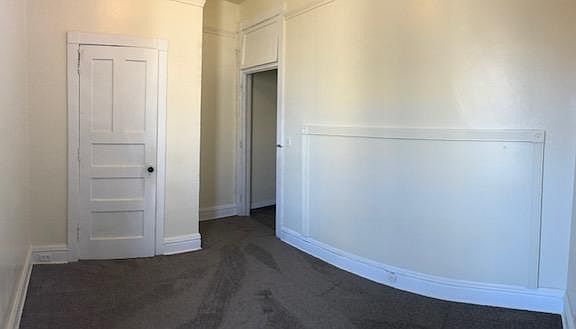 4th image of 721 E 1st St APT 12