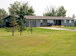 264057 562nd Ave E, Foothills County, AB T0L0J0