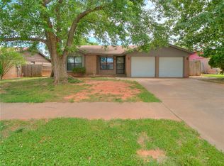 1712 SE 12th St, Moore, OK 73160