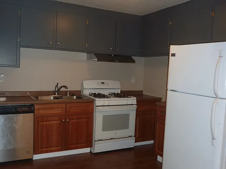 7863 Mariposa Ave — Photo 9