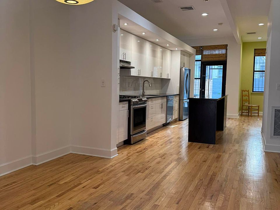 1st image of 143 W 123rd St #1