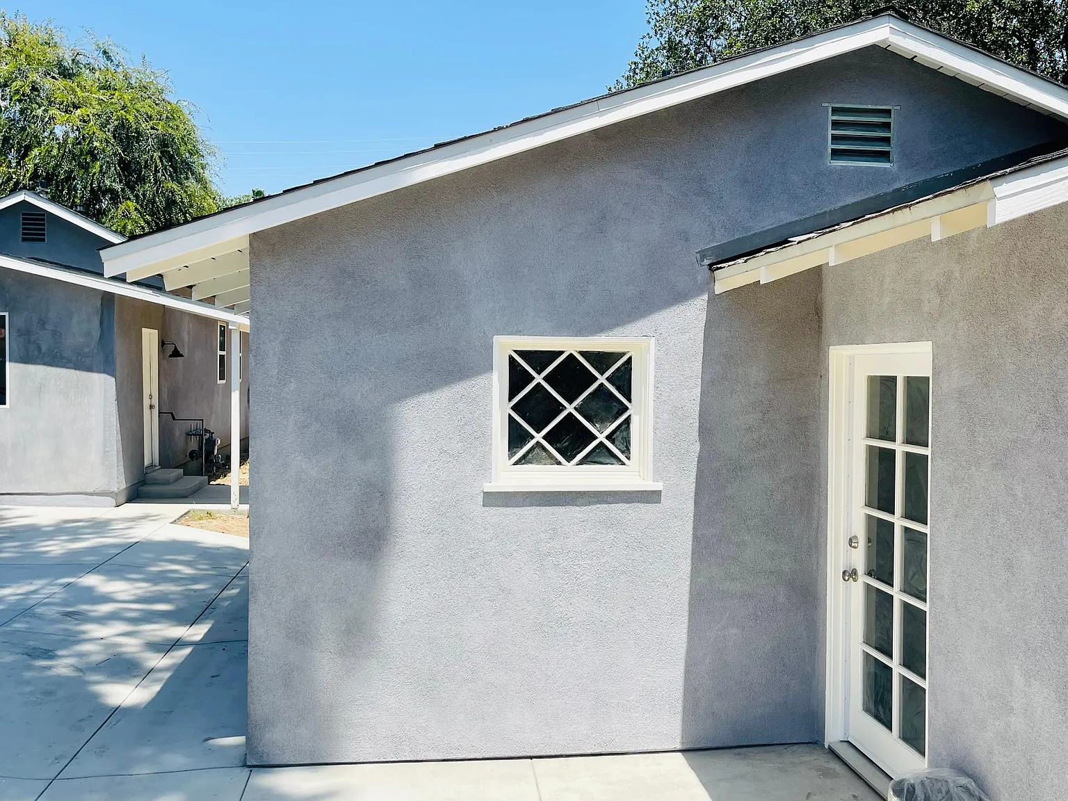 823 N Pasadena Ave — Photo 2