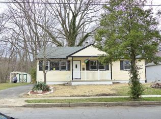 206 Otter Branch Dr, Magnolia, NJ 08049