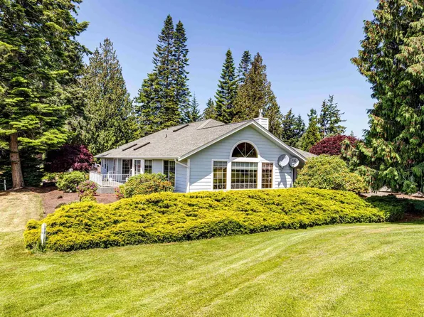 135 Greenway Dr, Sequim, WA 98382