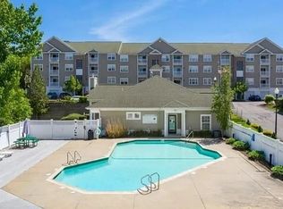 82 Mill St APT 203, Woonsocket, RI 02895