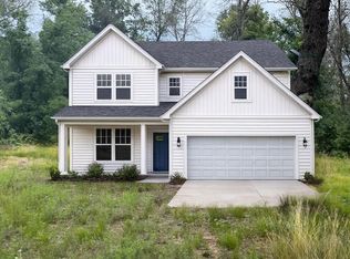 102 E Peoria Ave, Idlewild, MI 49642