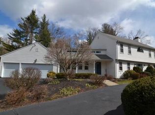 16 Glenbrook Ln, Longmeadow, MA 01106