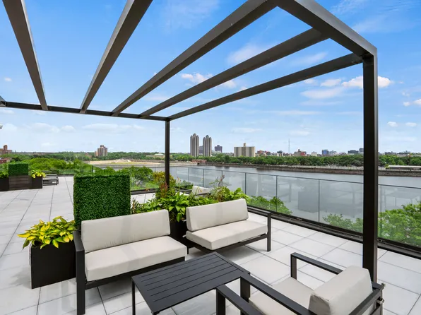 3103 Sedgwick Avenue image 10 of 12