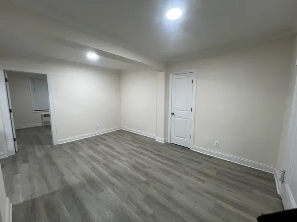 150-11 72nd Road image 2 of 12