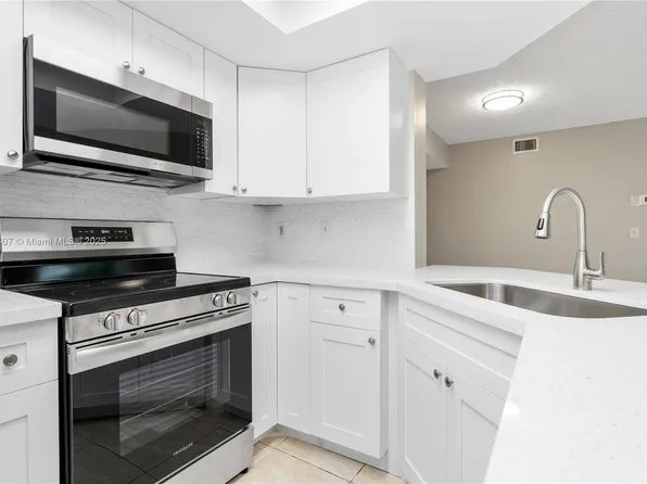 9188 W Atlantic Blvd APT 1521, Coral Springs, FL 33071