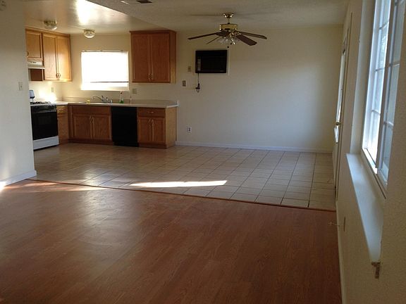 4th image of 7865 Deerhaven Way